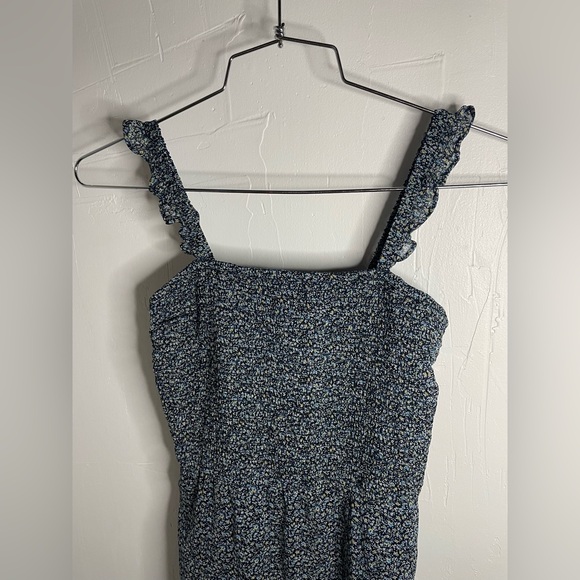 Abercrombie & Fitch Ditsy Floral Smocked Midi Dress - Picture 7 of 7